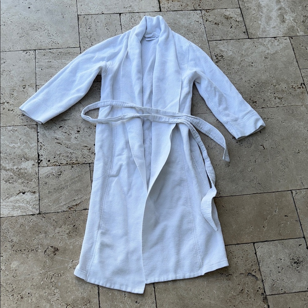 Chic White Trench Coat for Women